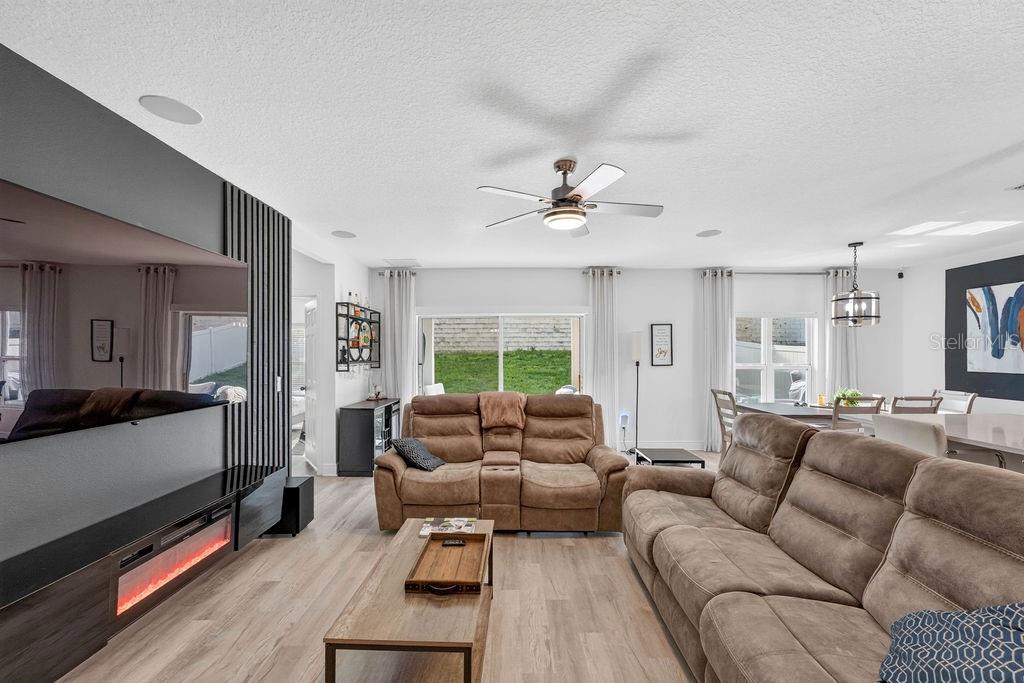 ARDMORE RESERVE PH VI - Residential