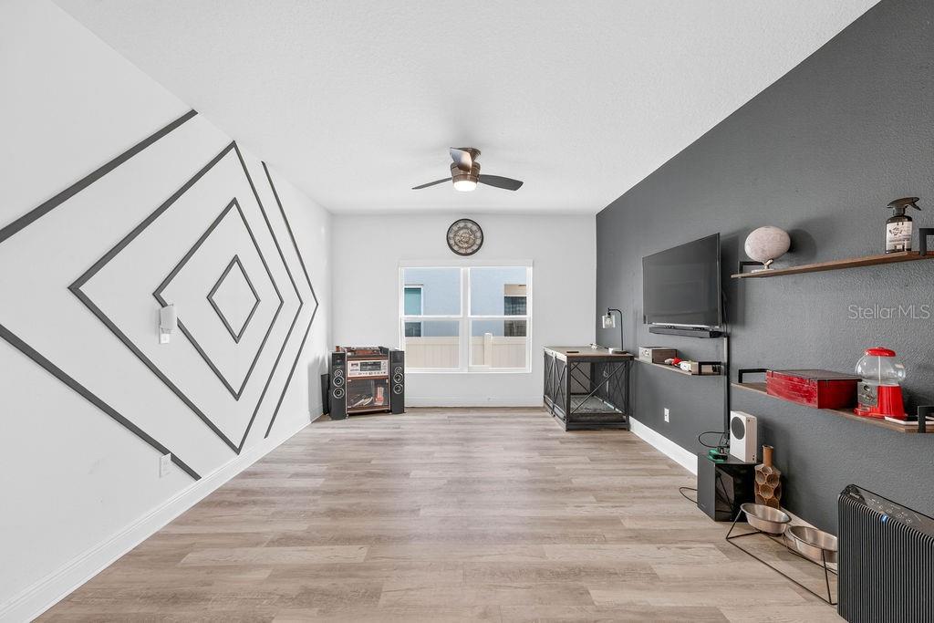 ARDMORE RESERVE PH VI - Residential