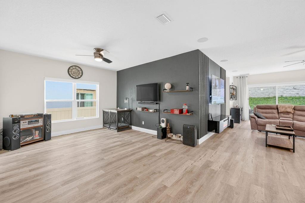 ARDMORE RESERVE PH VI - Residential