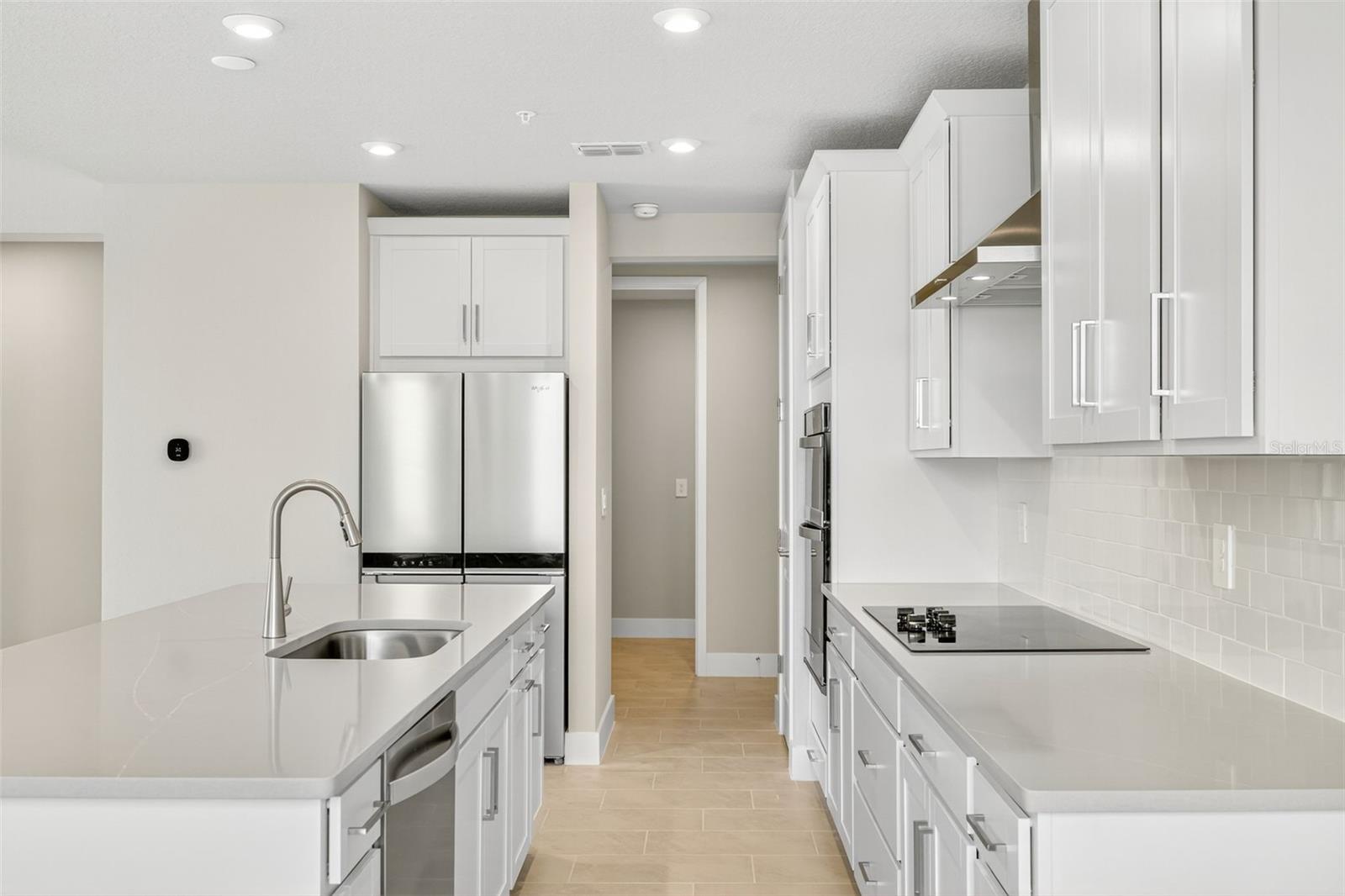 LAKESPUR AT WELLEN PARK - Residential