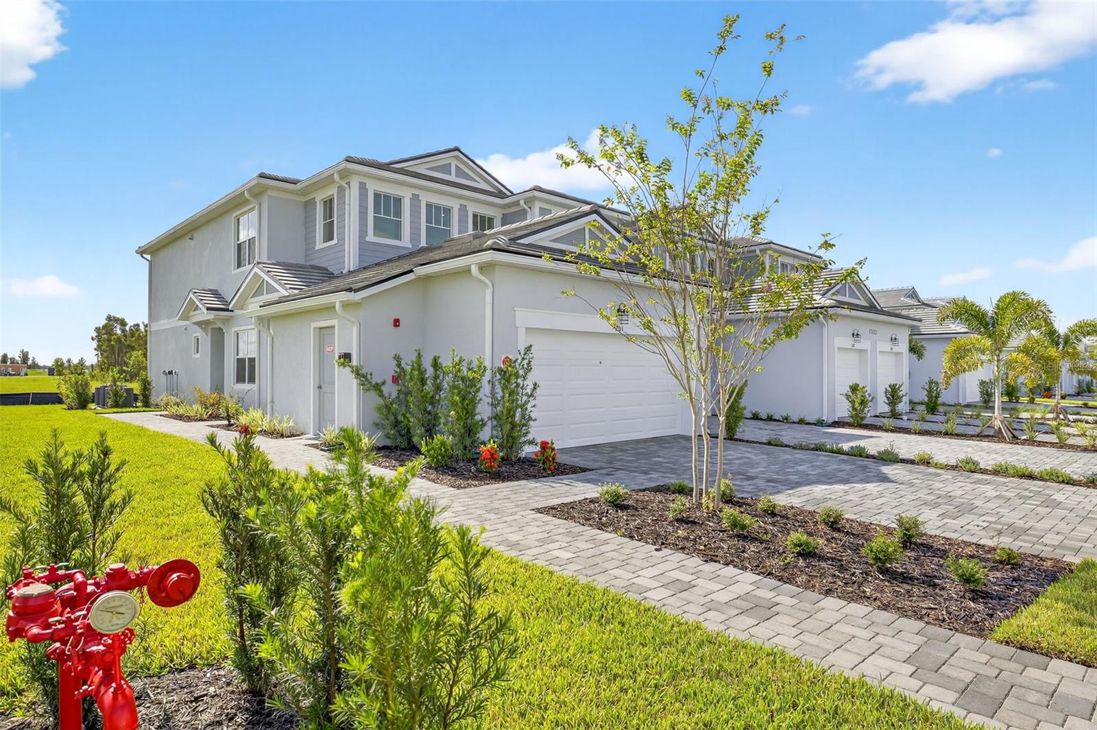 LAKESPUR AT WELLEN PARK - Residential