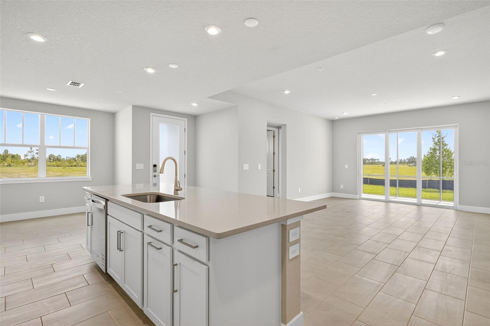 LAKESPUR AT WELLEN PARK - Residential