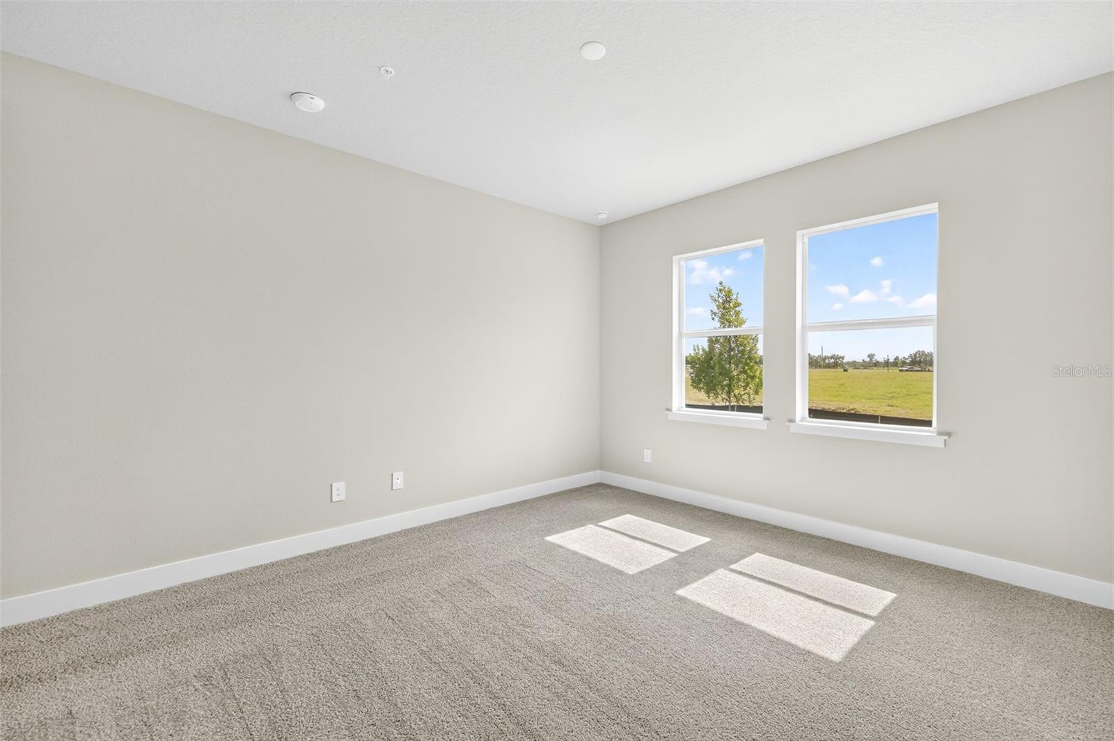 LAKESPUR AT WELLEN PARK - Residential