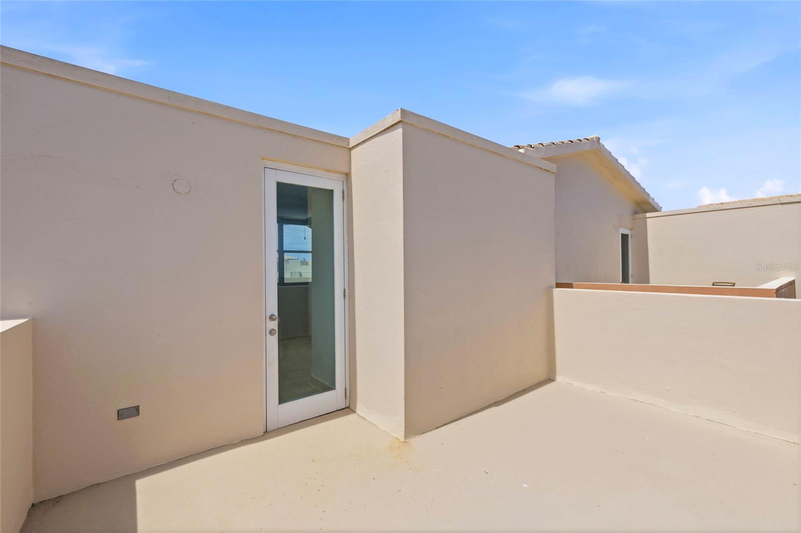 HAUDIMAR BEACH APARTMENTS - Residential