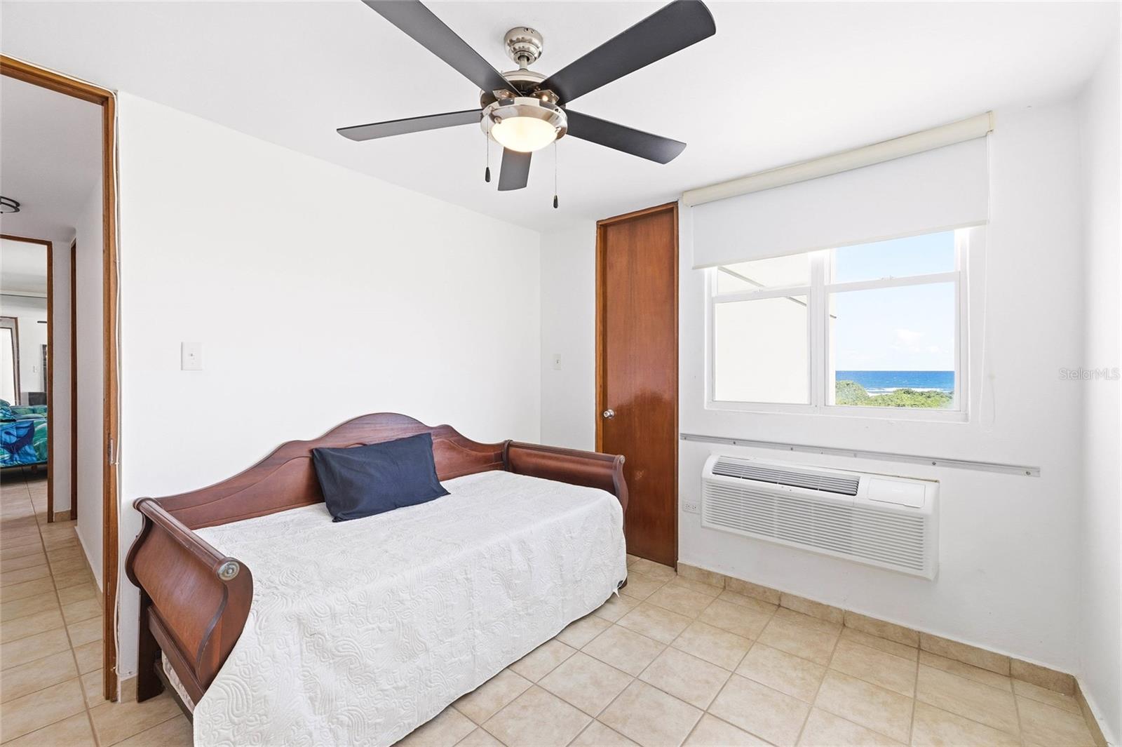 HAUDIMAR BEACH APARTMENTS - Residential