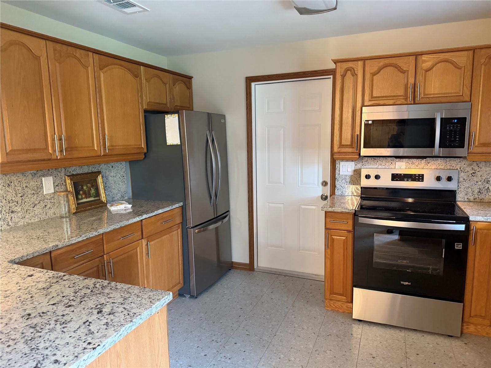 LAKE WEIR SHORES - Residential