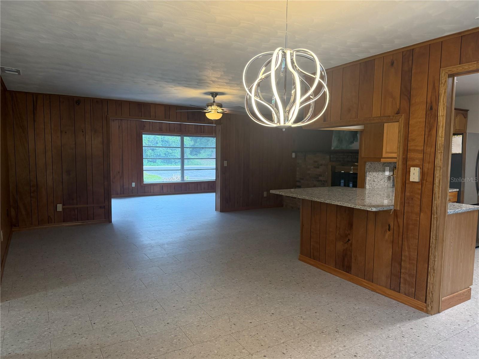 LAKE WEIR SHORES - Residential