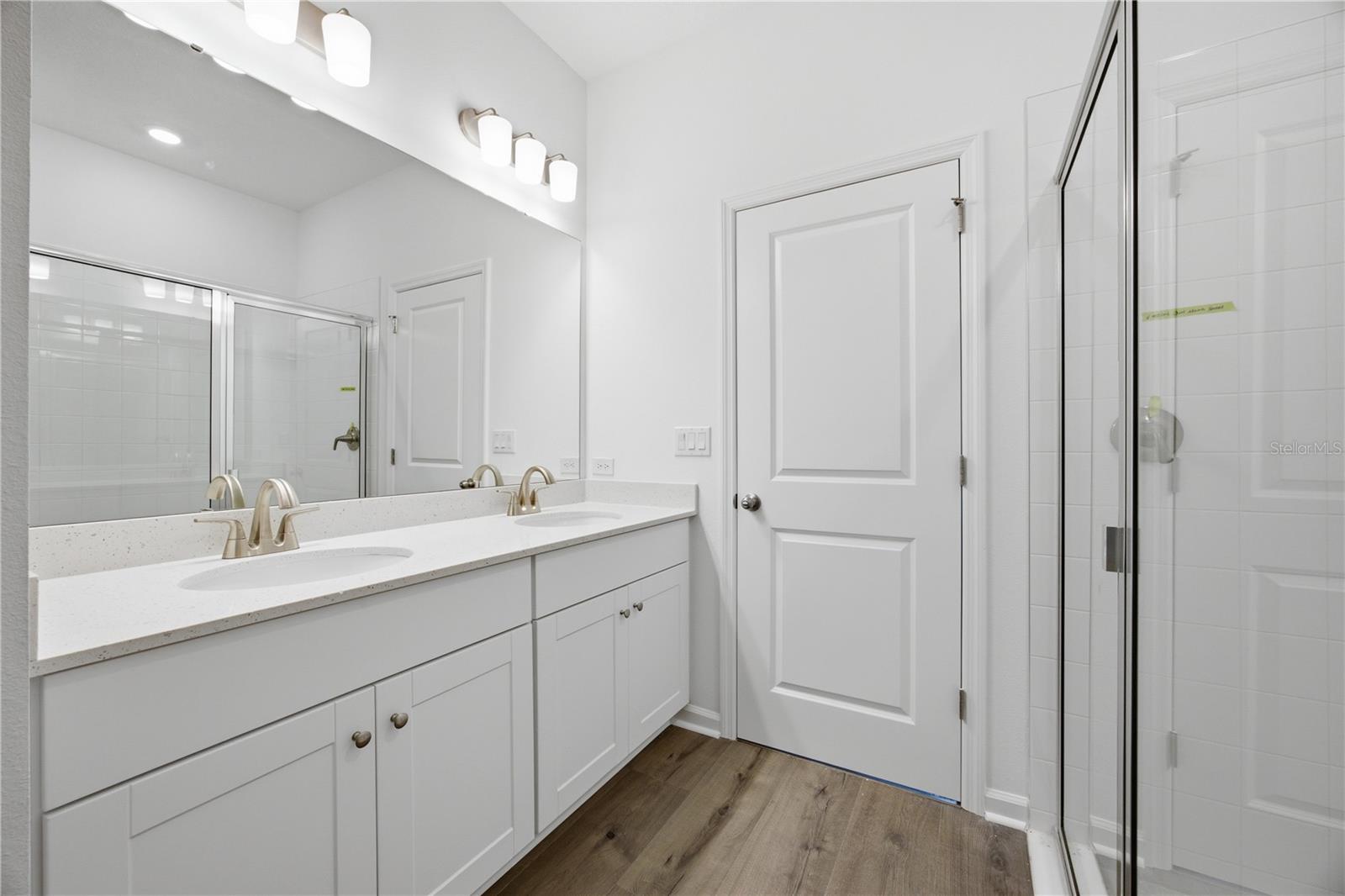 HERITAGE- THE COTTAGES OF SANDERS GROVE - Residential