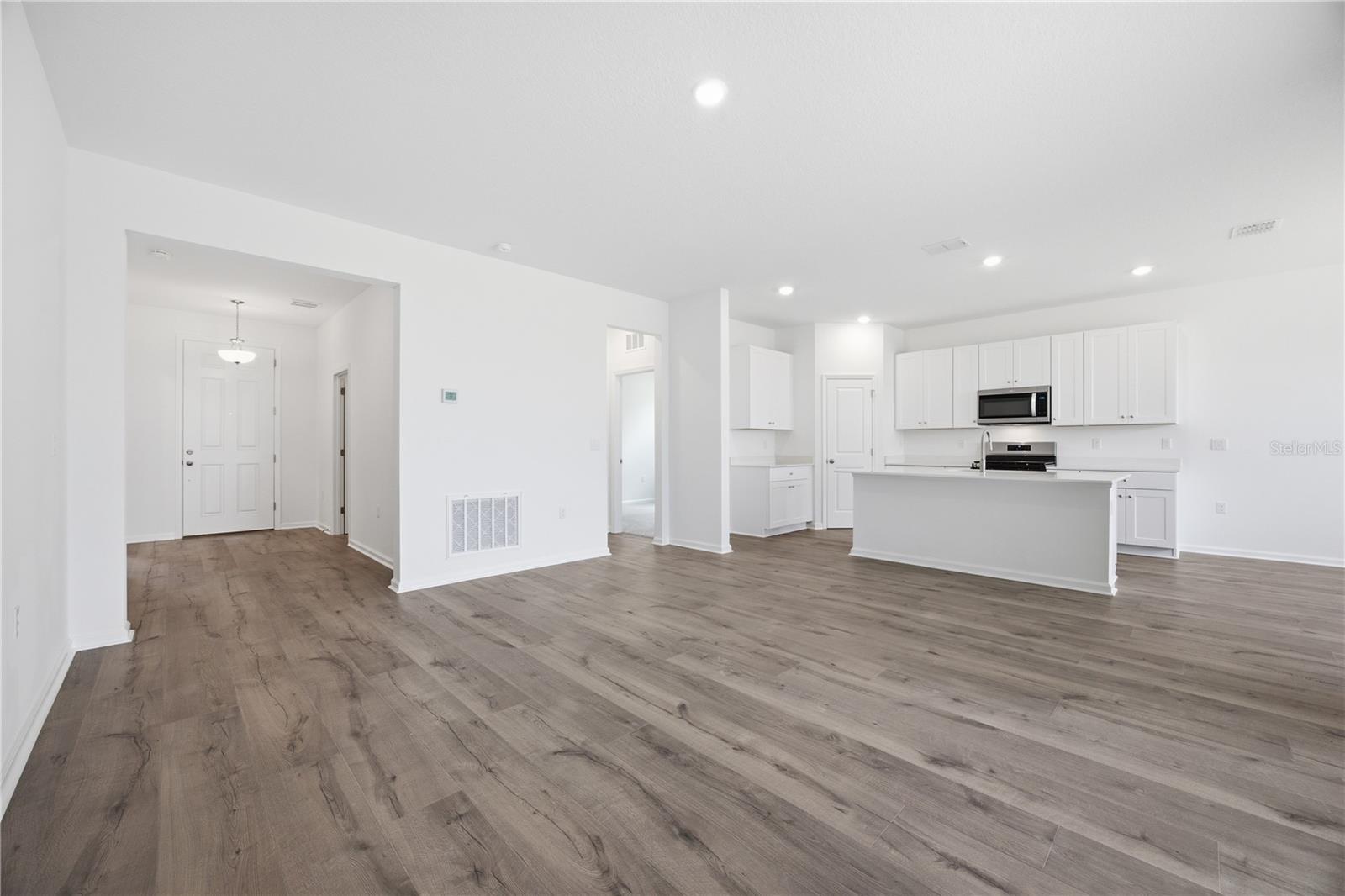 HERITAGE- THE COTTAGES OF SANDERS GROVE - Residential