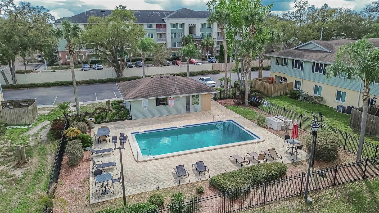 THE HAMPTONS AT BRANDON A CONDO - Residential