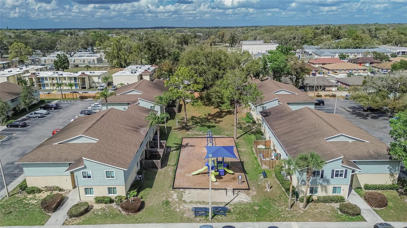 THE HAMPTONS AT BRANDON A CONDO - Residential