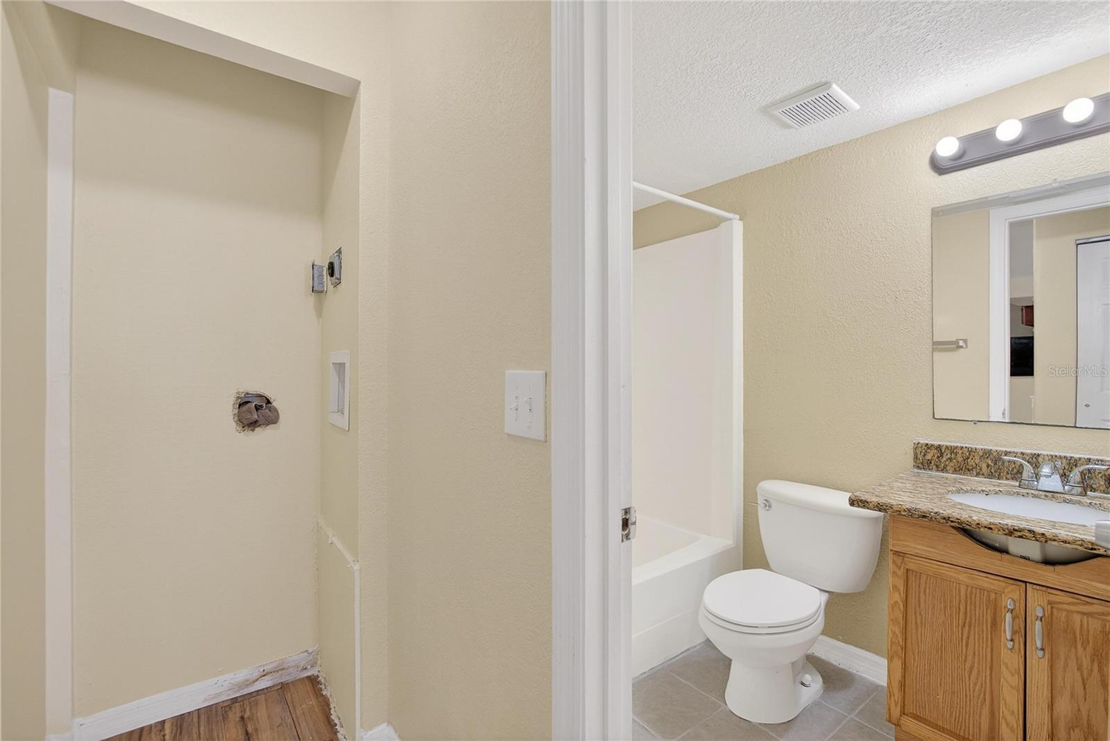 THE HAMPTONS AT BRANDON A CONDO - Residential