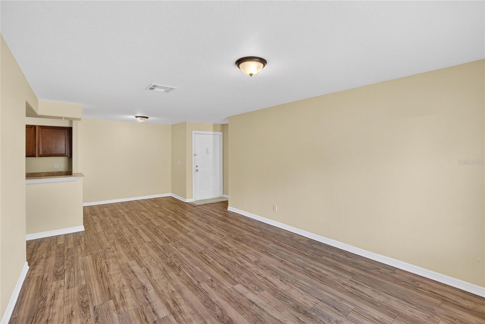 THE HAMPTONS AT BRANDON A CONDO - Residential