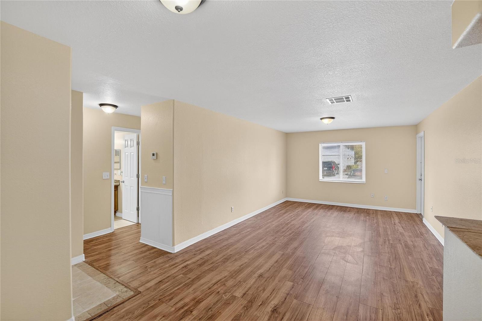 THE HAMPTONS AT BRANDON A CONDO - Residential