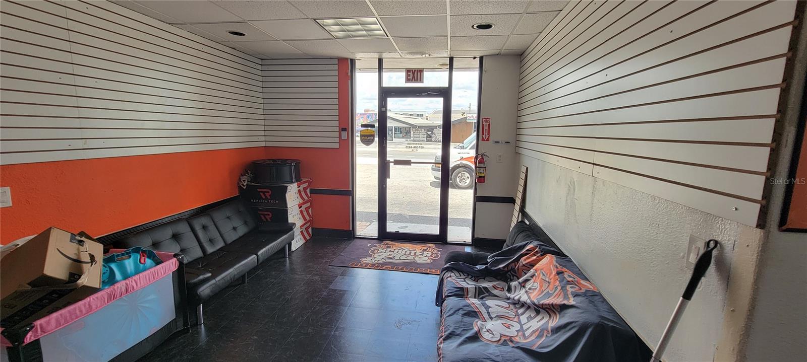 TINER C R PINECASTLE - Commercial Sale