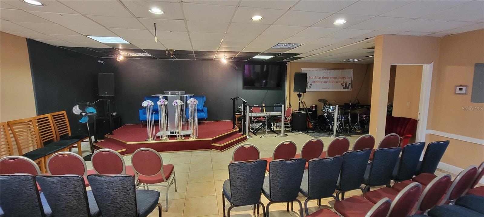 TINER C R PINECASTLE - Commercial Sale