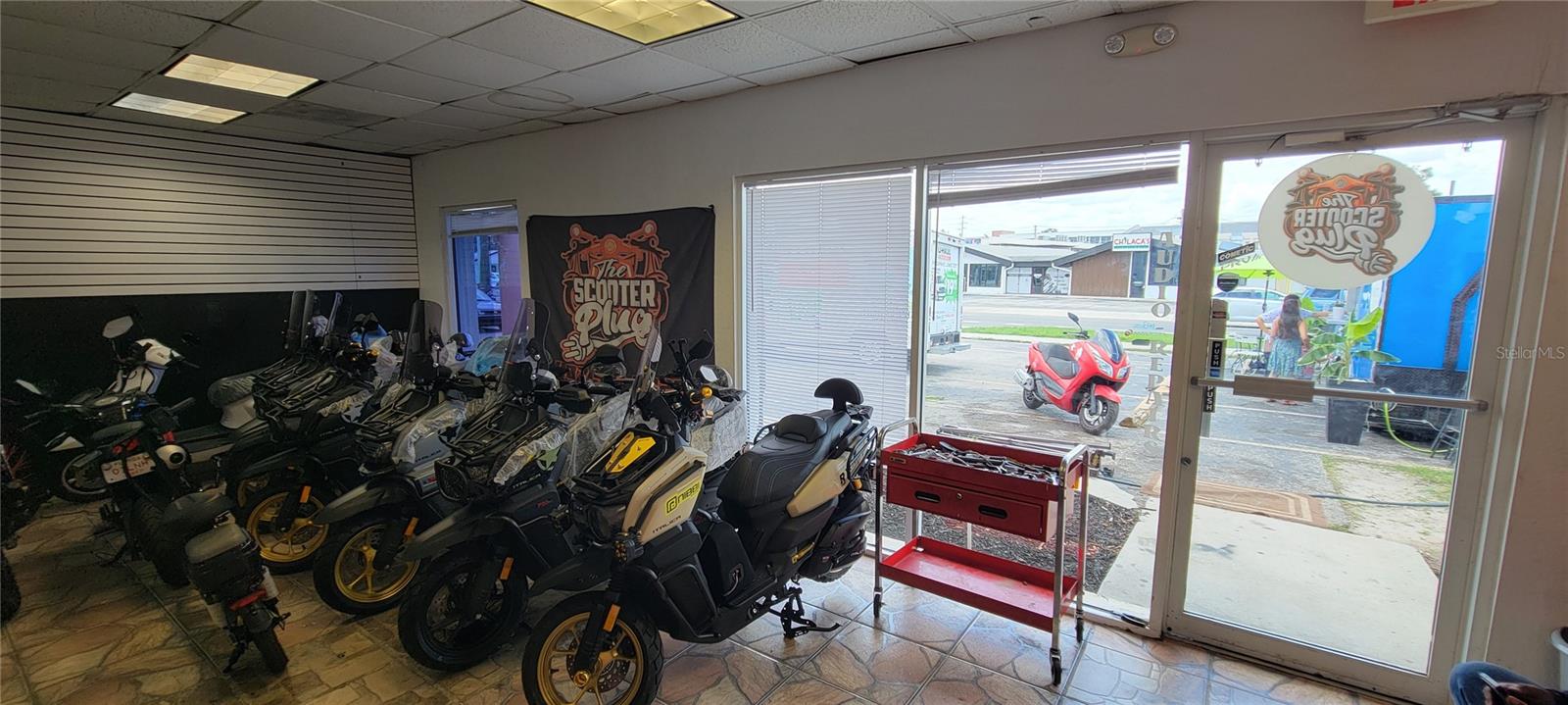 TINER C R PINECASTLE - Commercial Sale