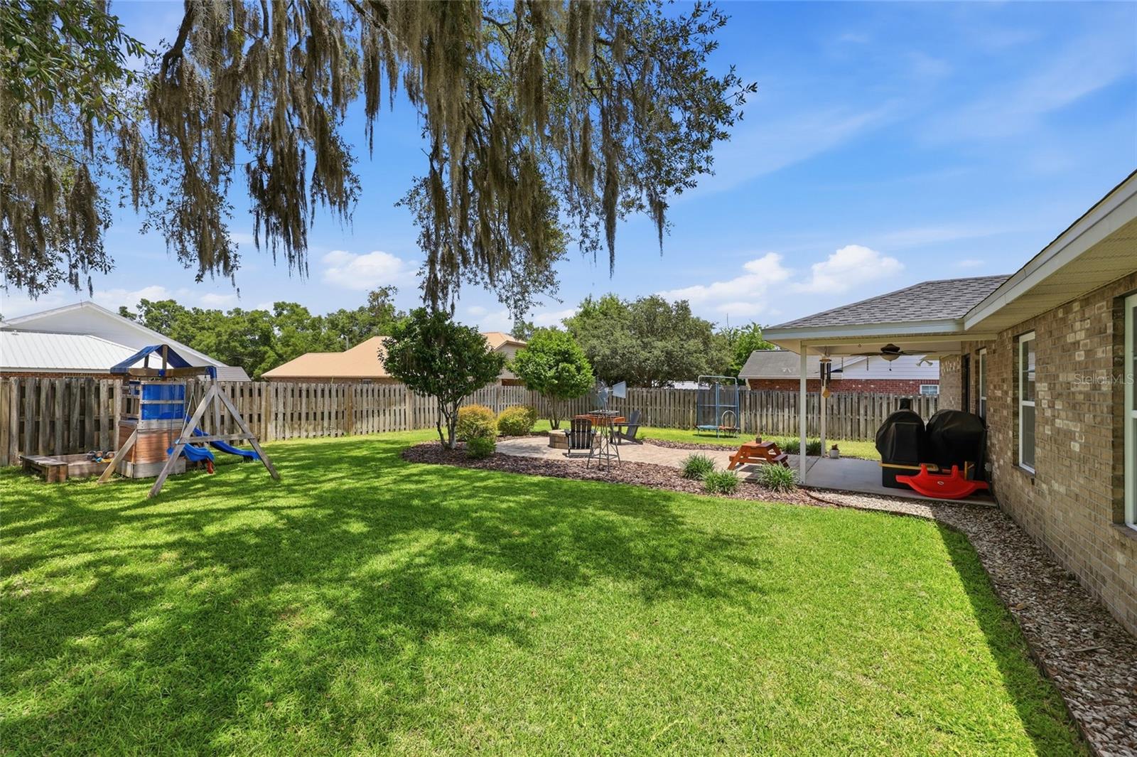 COTTAGES OF COUNTRY WAY - Residential