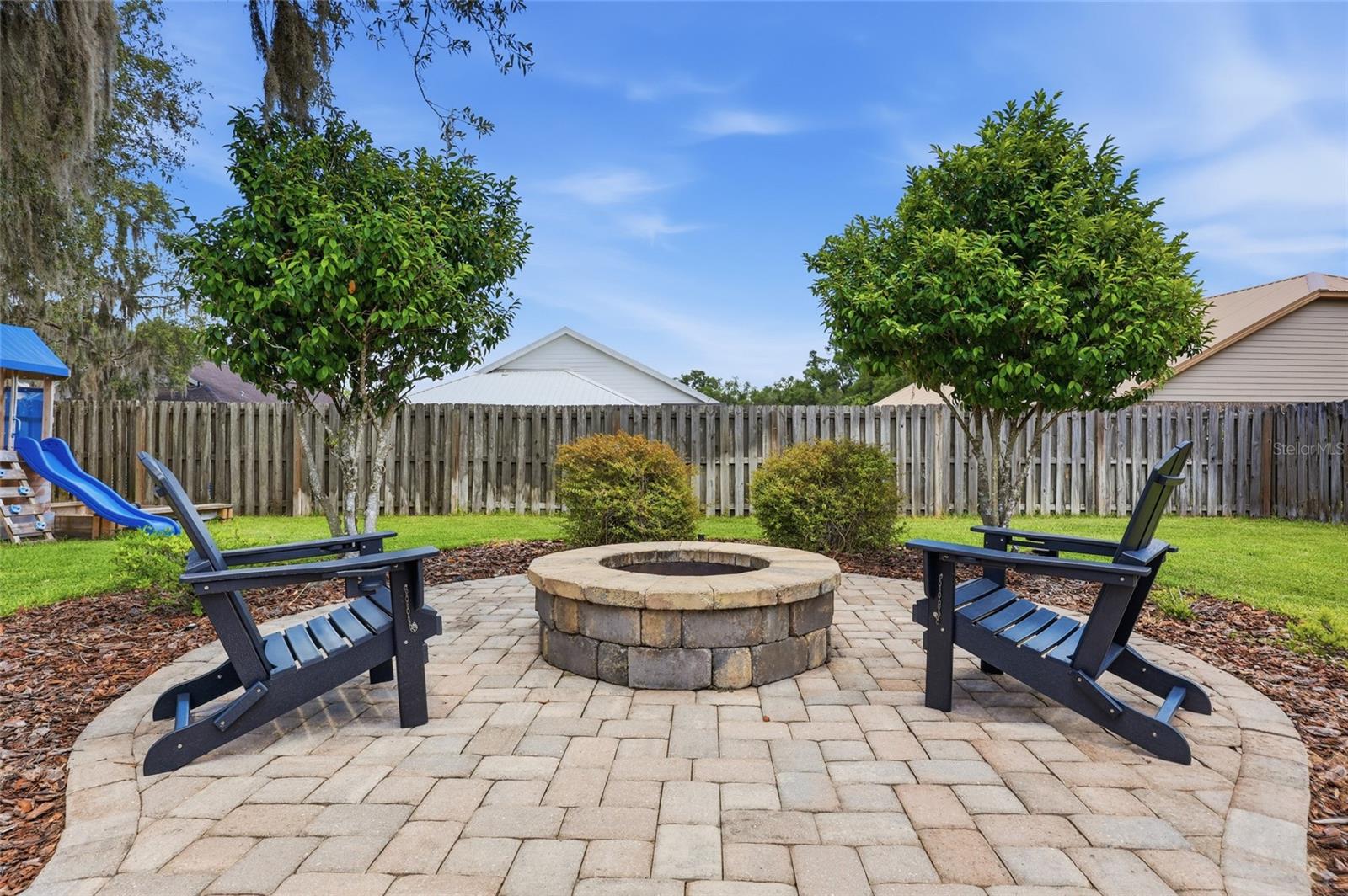 COTTAGES OF COUNTRY WAY - Residential