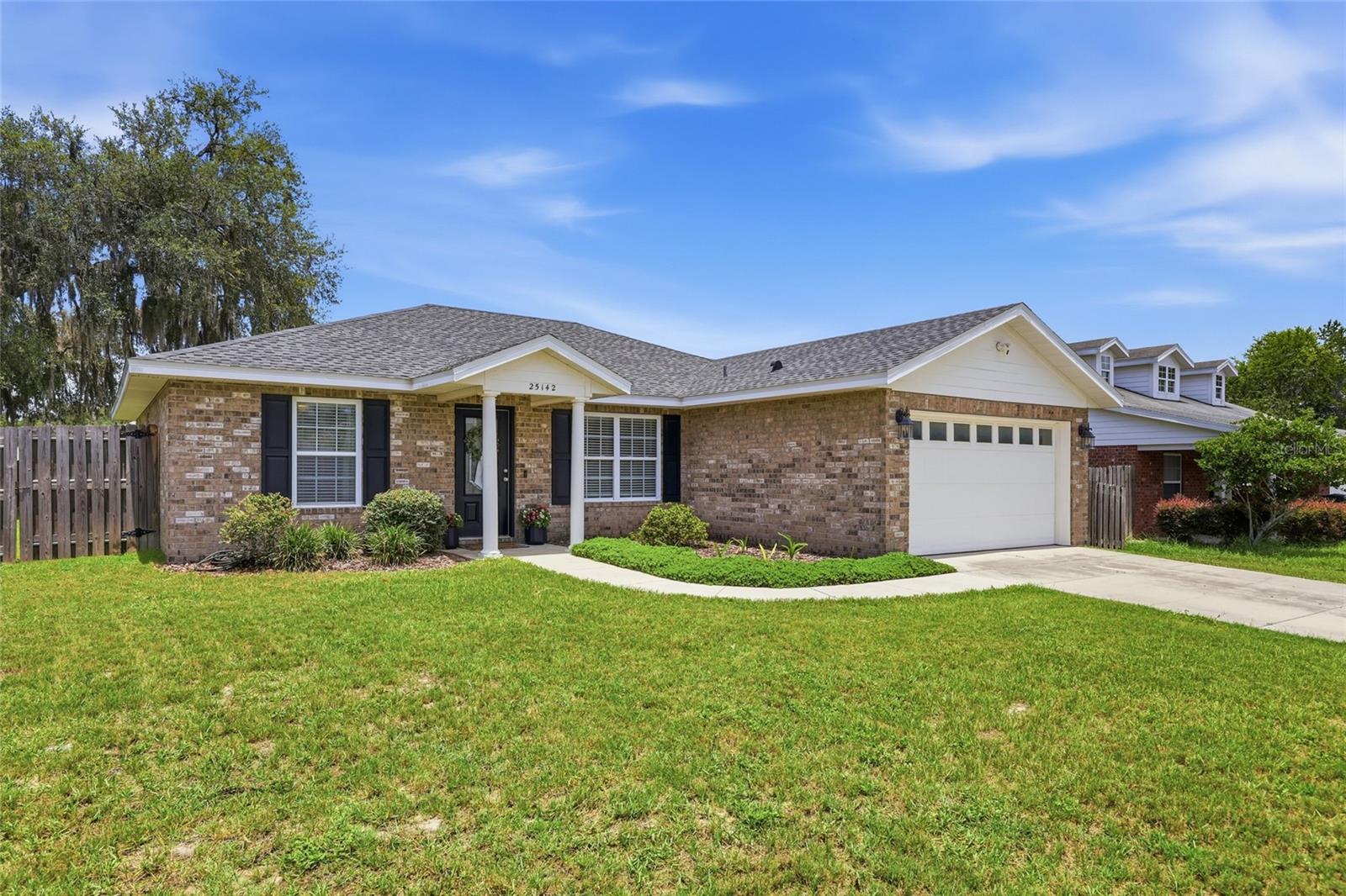 COTTAGES OF COUNTRY WAY - Residential