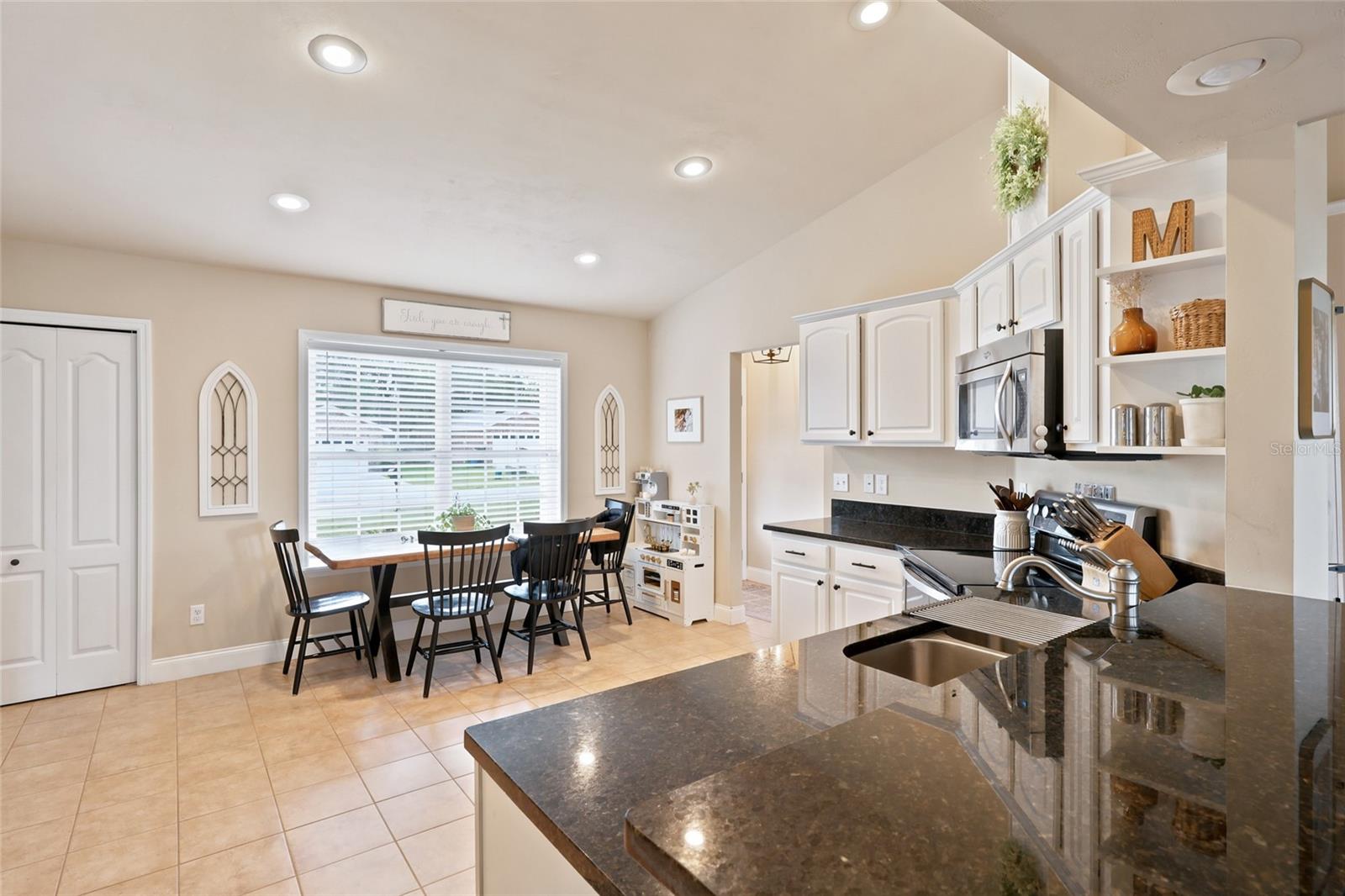 COTTAGES OF COUNTRY WAY - Residential