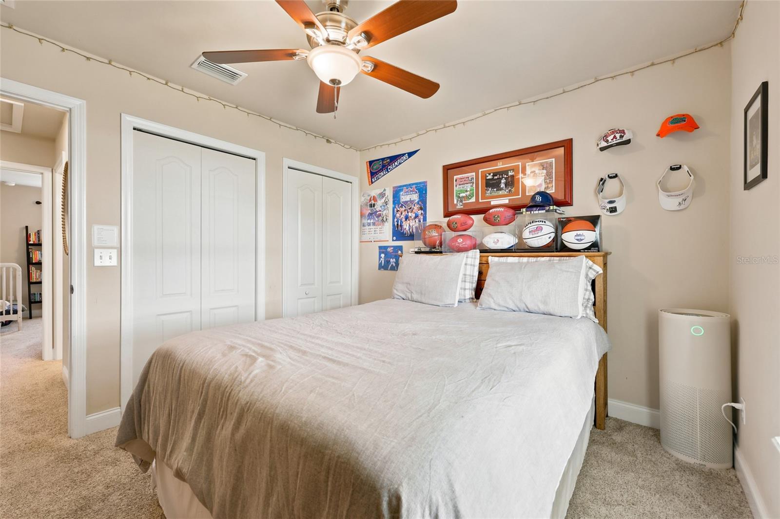 COTTAGES OF COUNTRY WAY - Residential