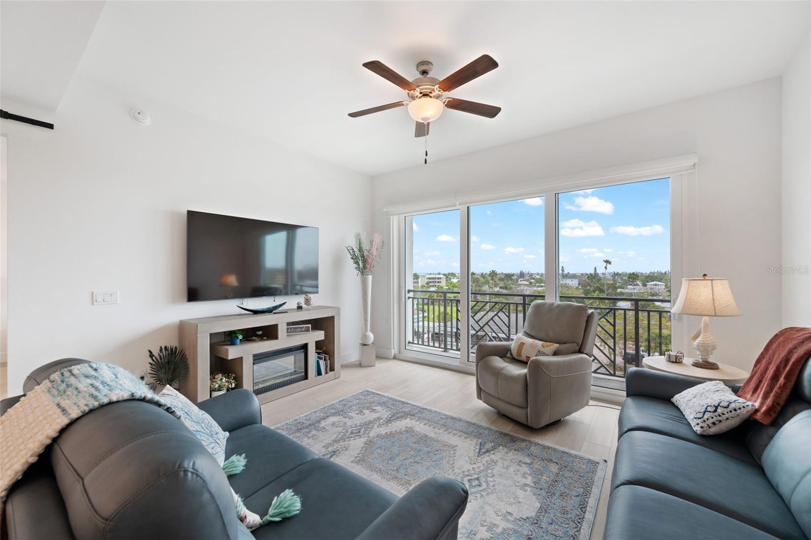 HARBOR AT TOWN CENTER CONDO - Residential