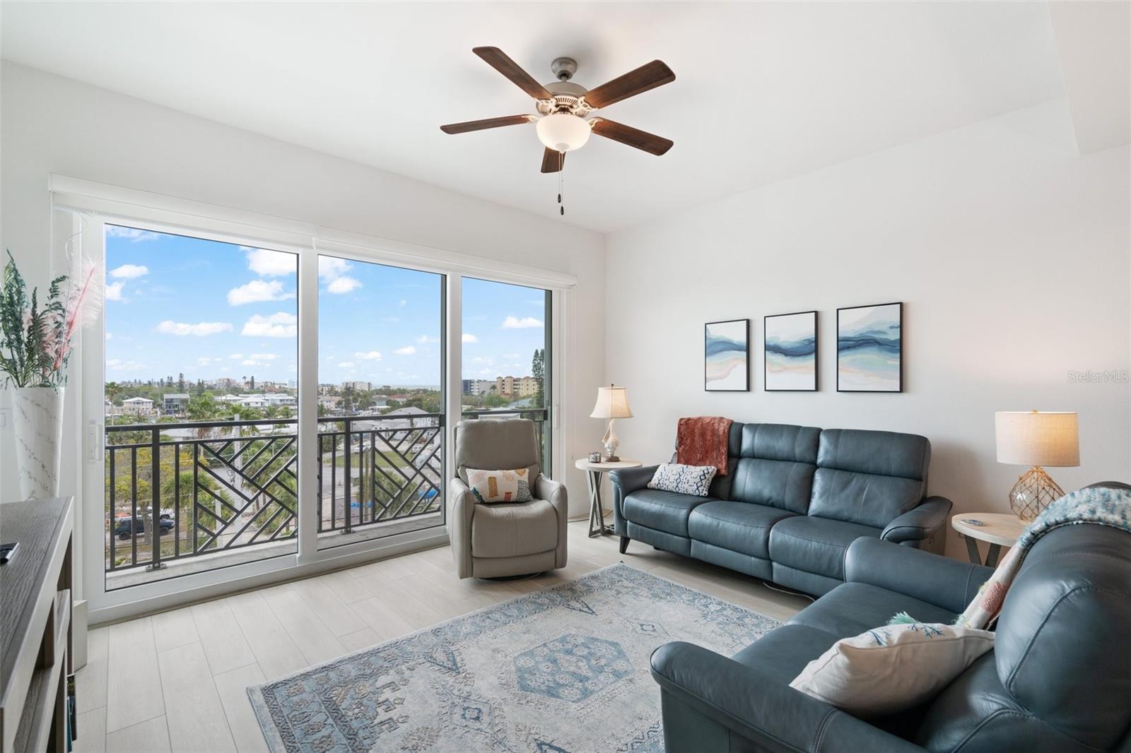 HARBOR AT TOWN CENTER CONDO - Residential