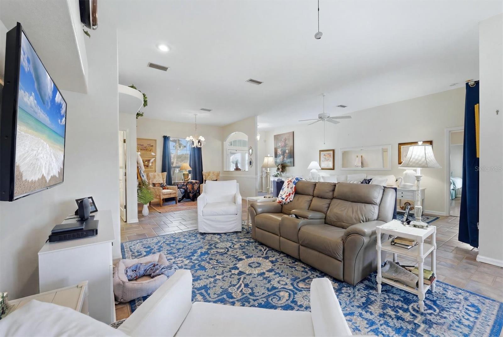 ROTONDA WEST LONG MEADOW - Residential
