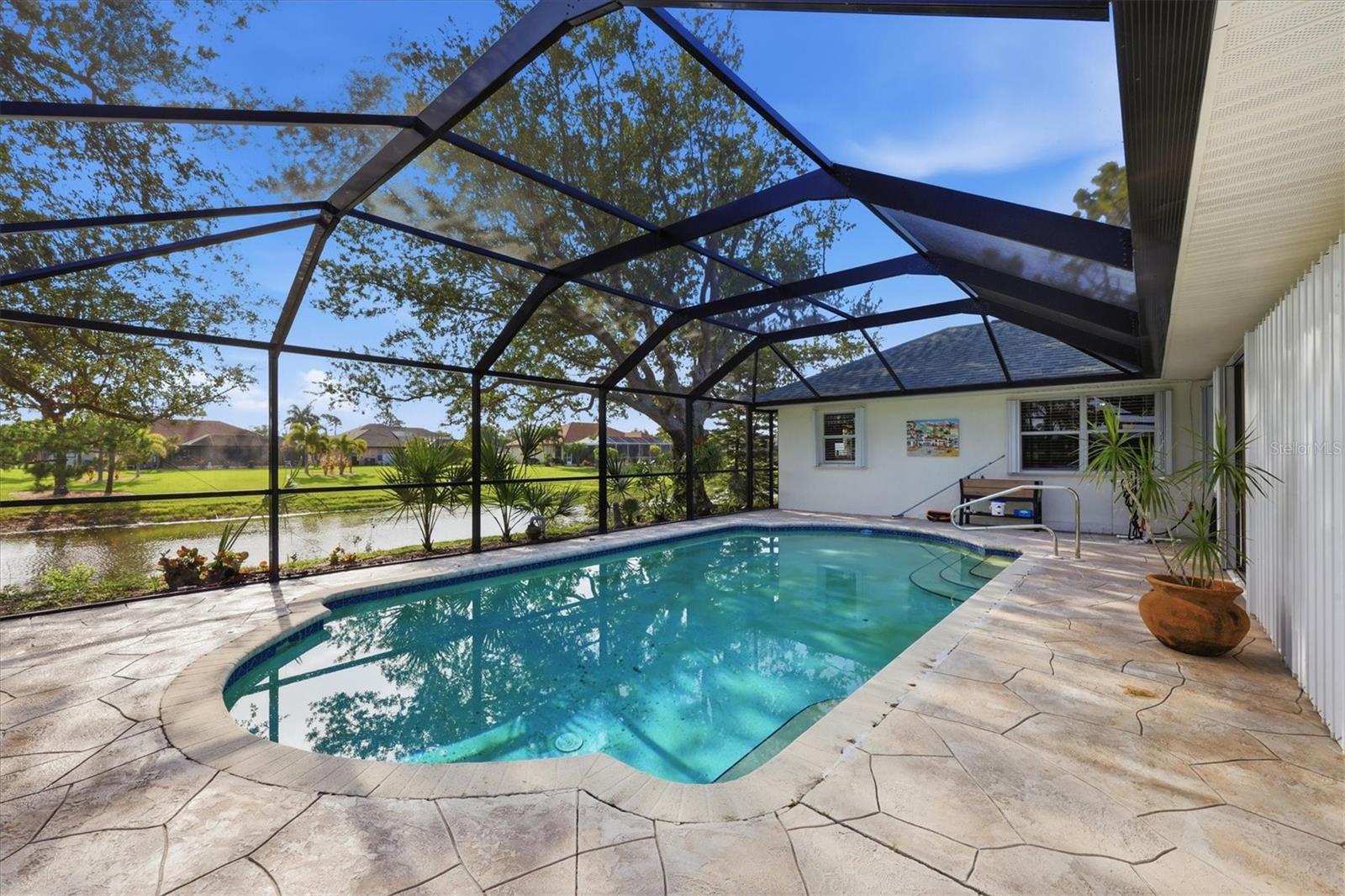 ROTONDA WEST LONG MEADOW - Residential