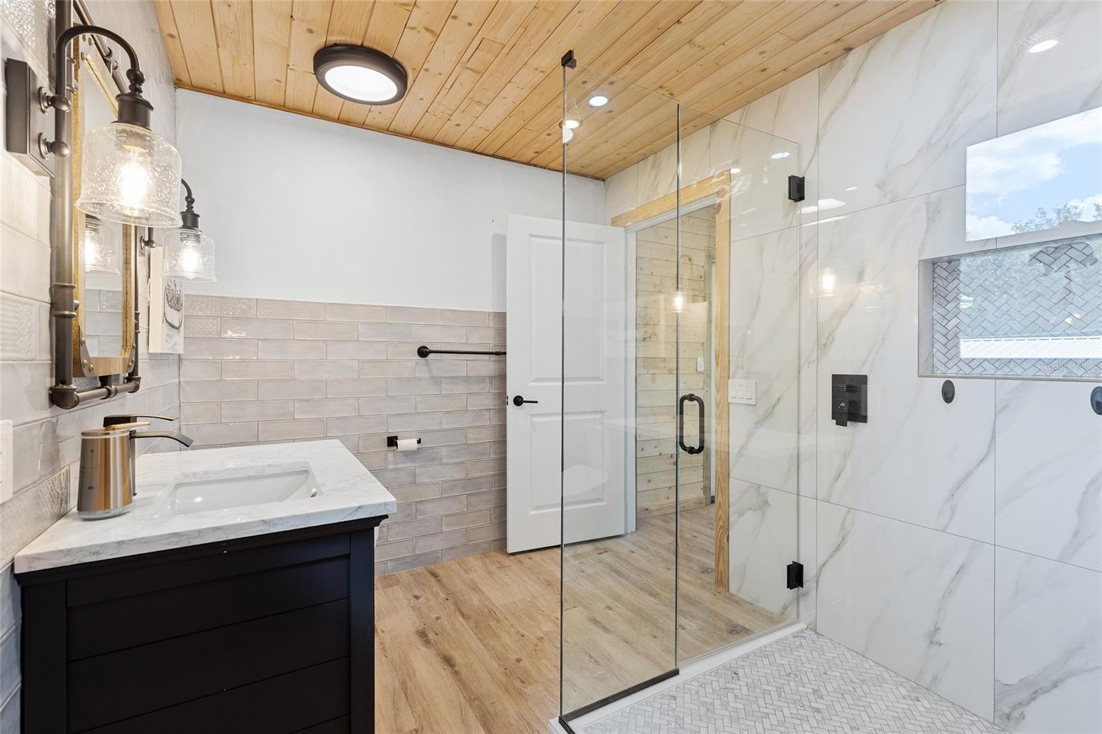 DEVILS ELBOW UNIT 1 - Residential