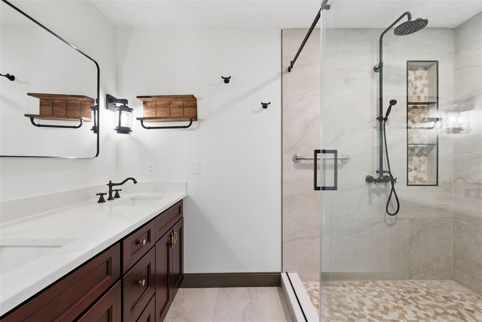 PARKWOOD MANOR 1ST ADD - Residential