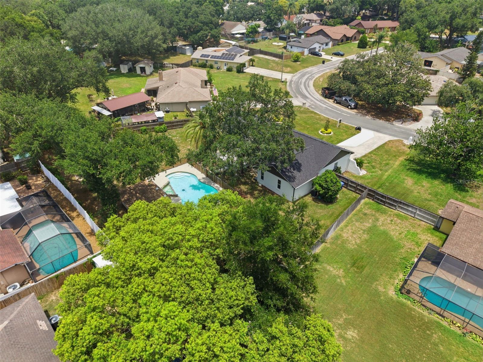 PARKWOOD MANOR 1ST ADD - Residential
