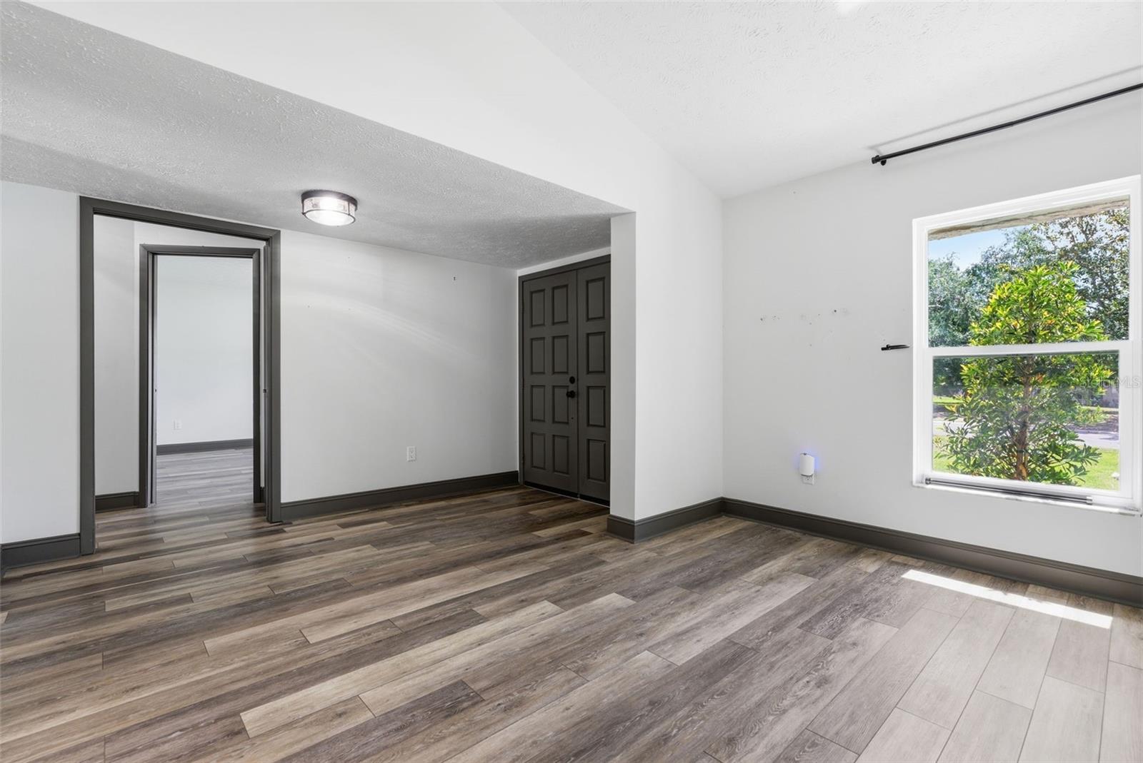 PARKWOOD MANOR 1ST ADD - Residential