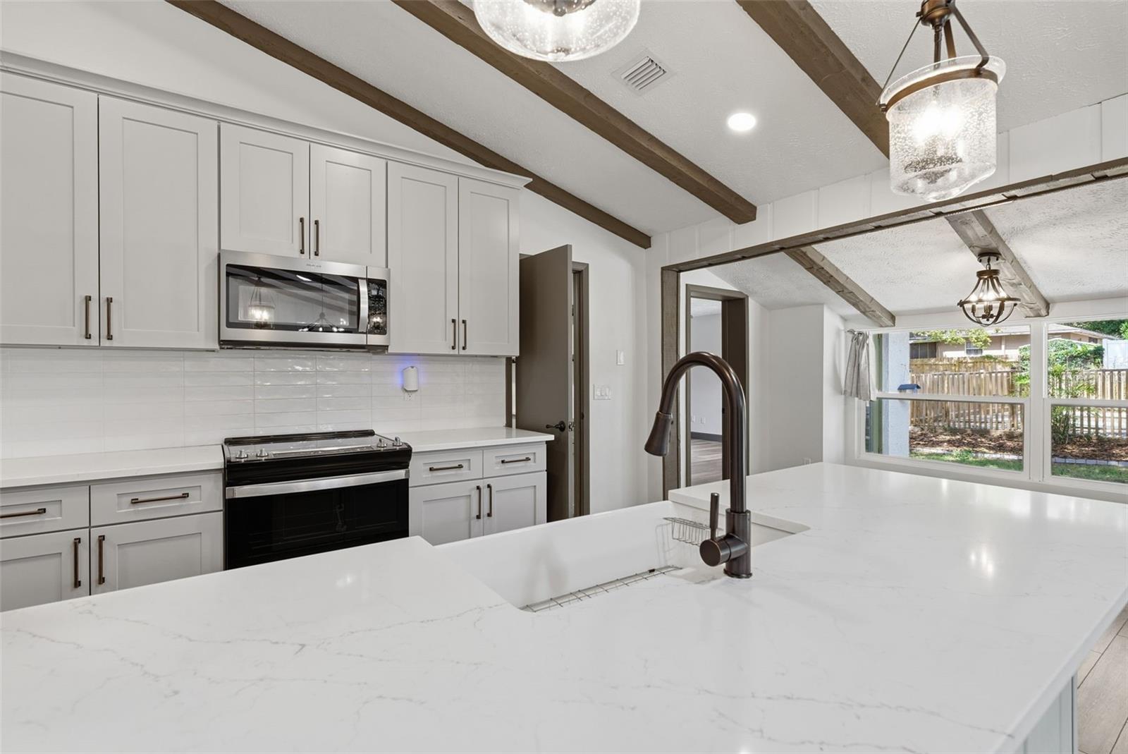 PARKWOOD MANOR 1ST ADD - Residential