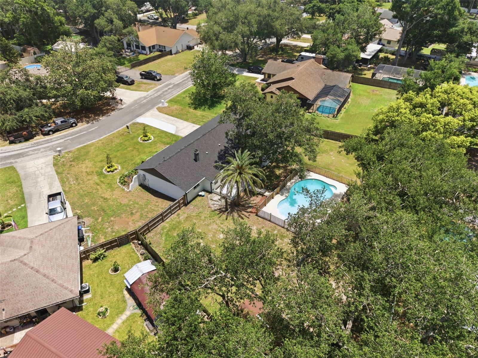 PARKWOOD MANOR 1ST ADD - Residential