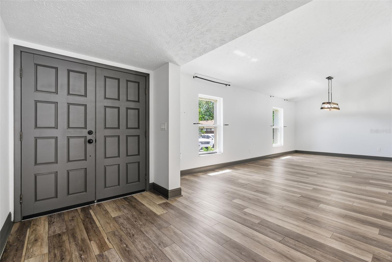 PARKWOOD MANOR 1ST ADD - Residential