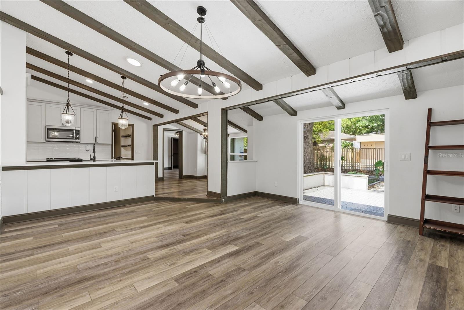 PARKWOOD MANOR 1ST ADD - Residential