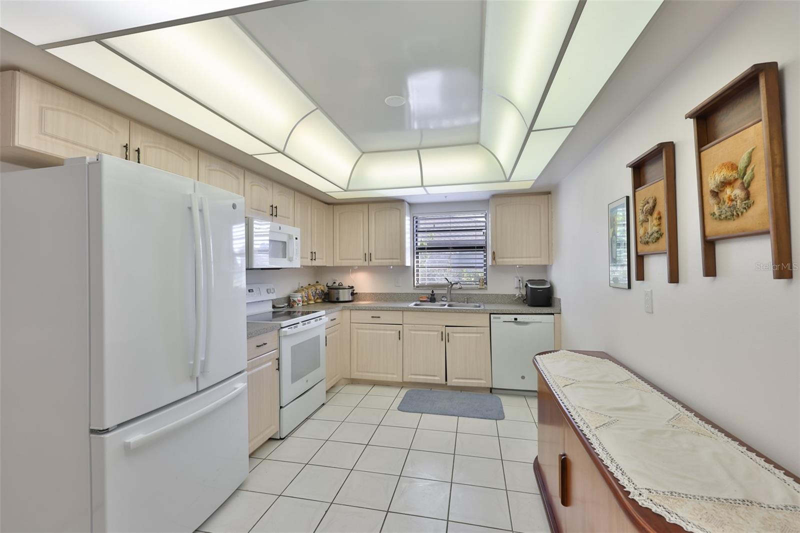 LANCASTER I CONDO - Residential