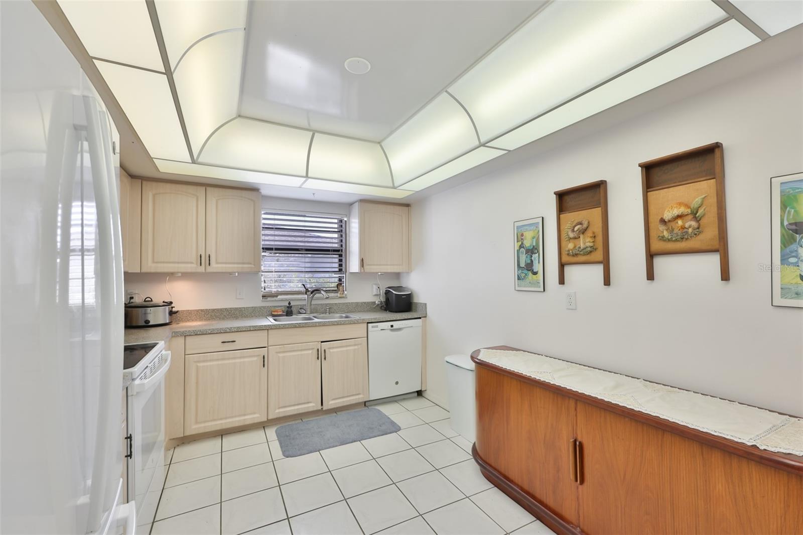 LANCASTER I CONDO - Residential