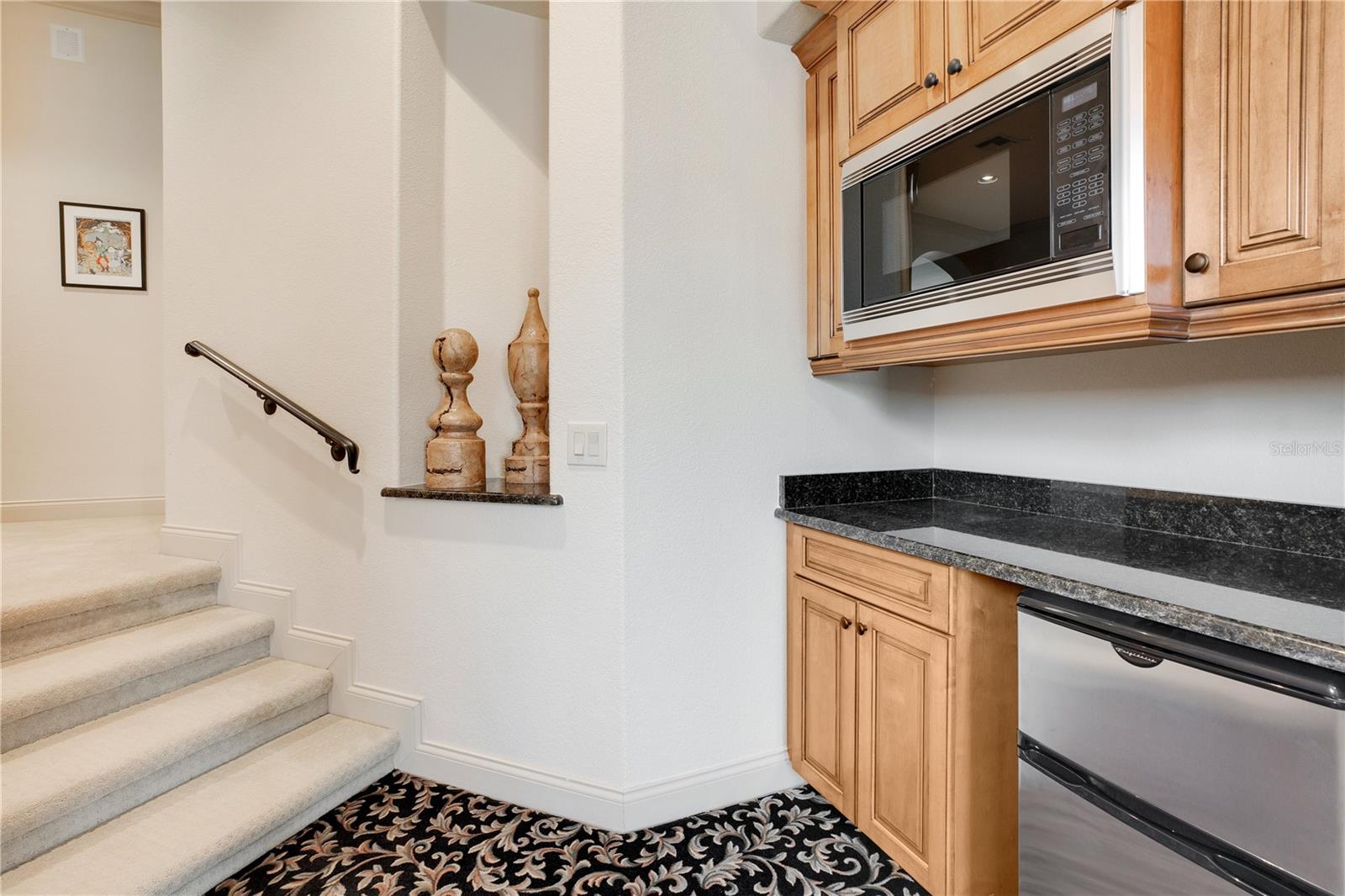 KEENES POINTE - Residential