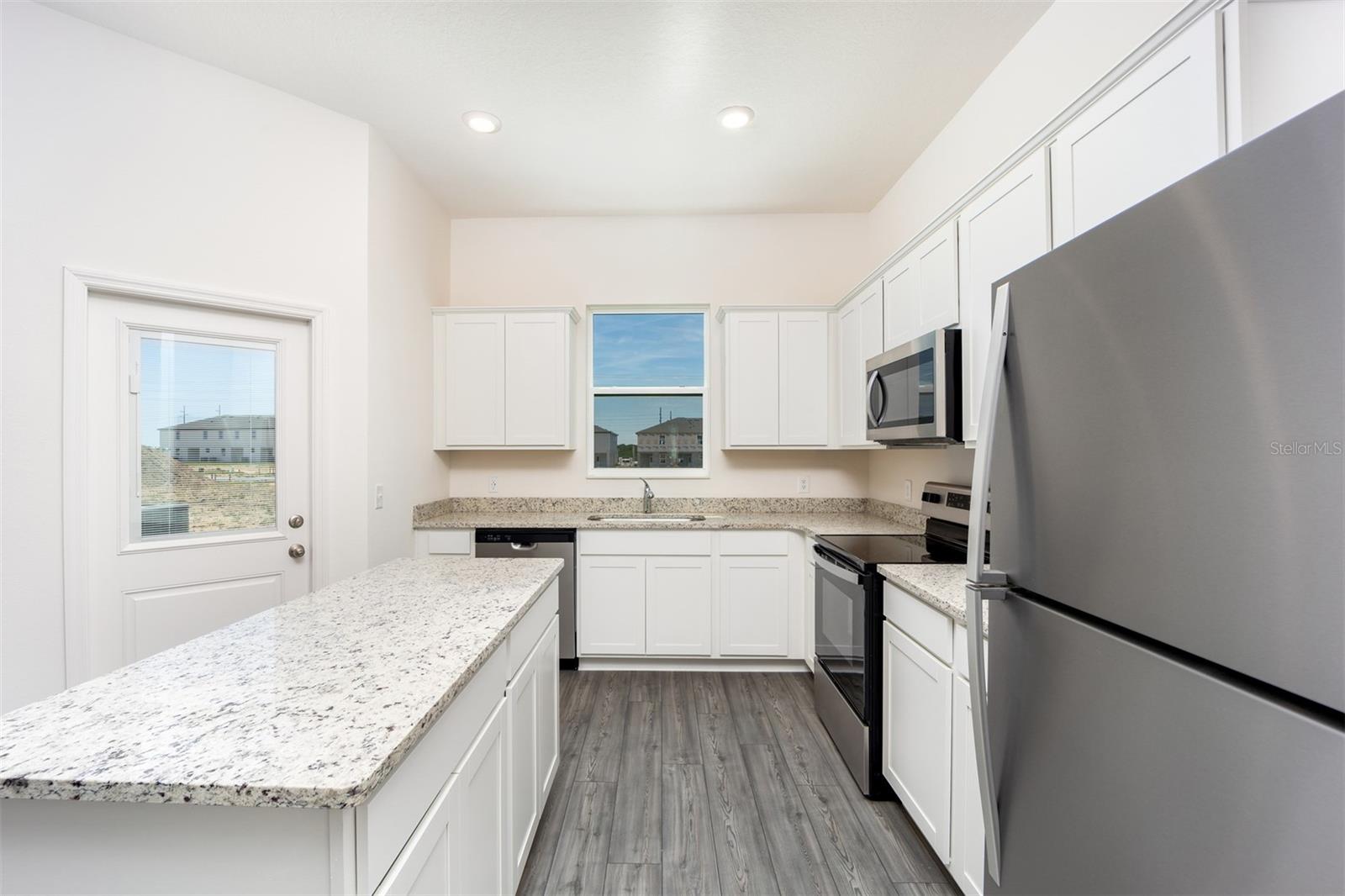 SOL VISTA - Residential Lease