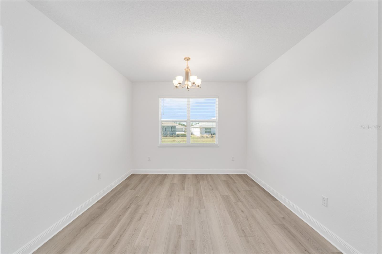 ON TOP OF THE WORLD - Residential Lease