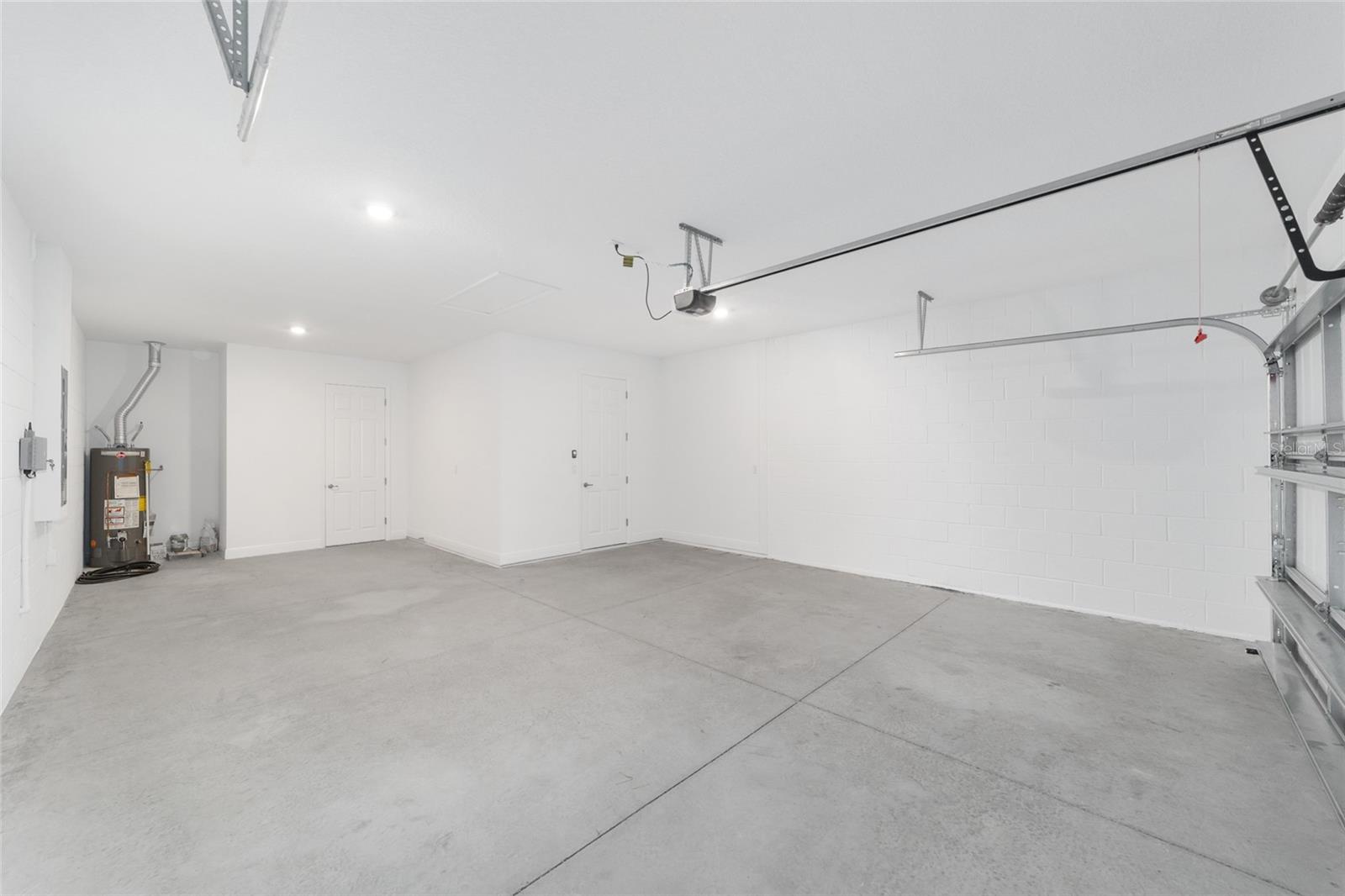 ON TOP OF THE WORLD - Residential Lease