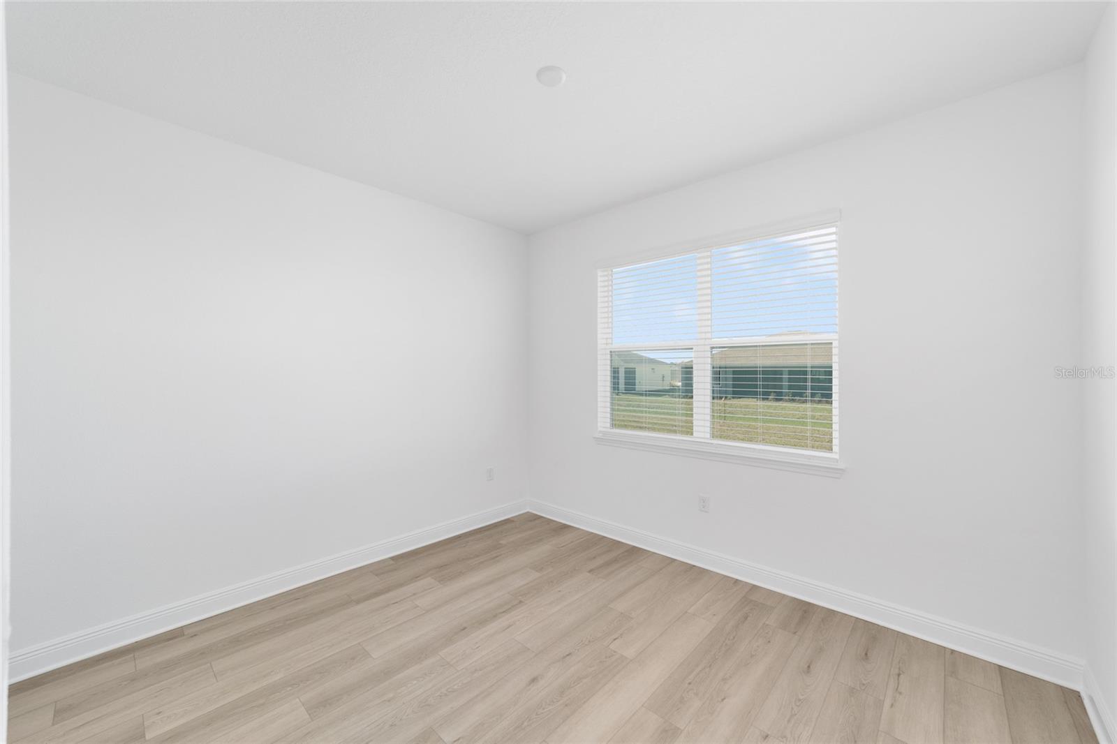 ON TOP OF THE WORLD - Residential Lease