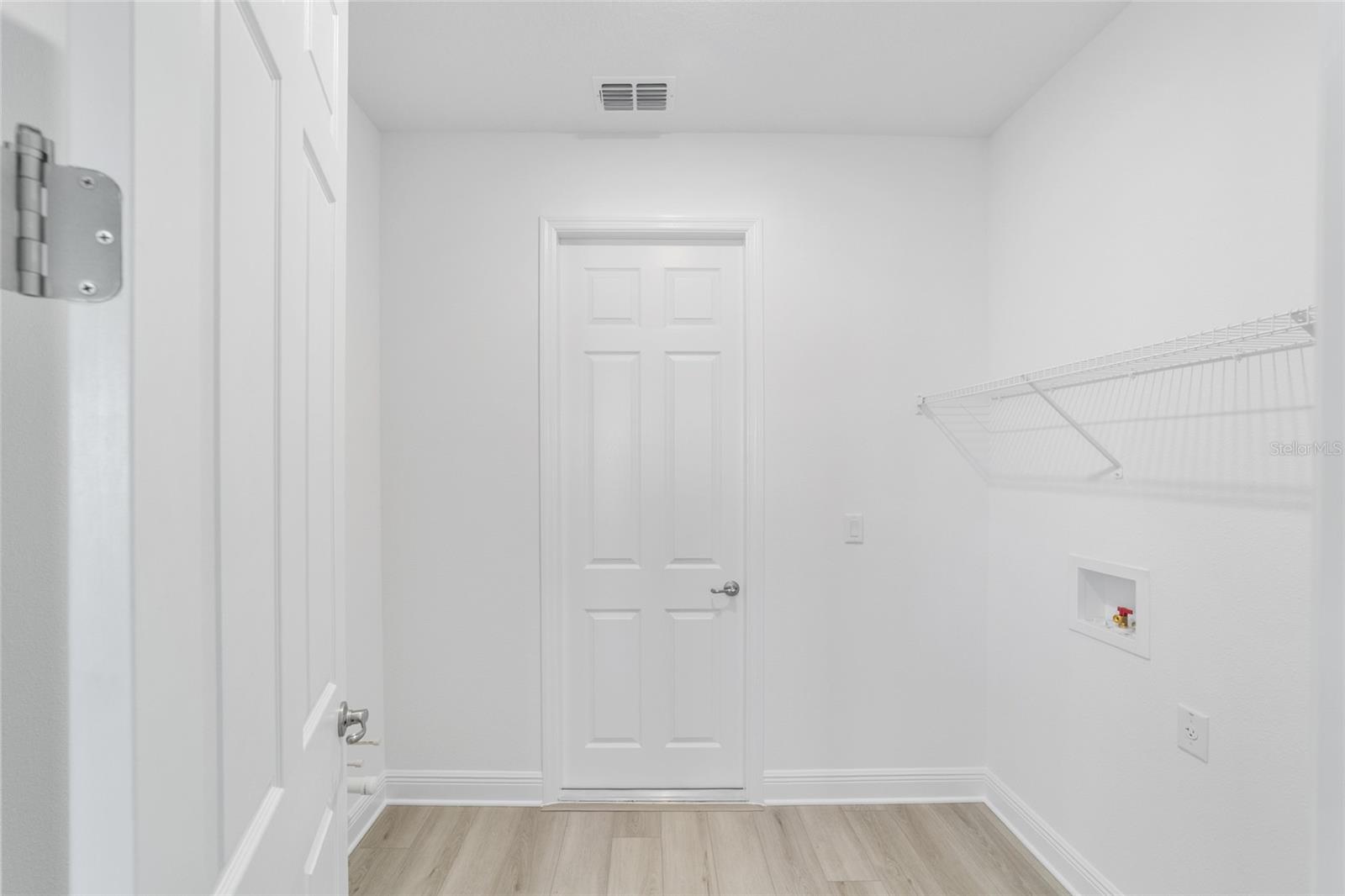 ON TOP OF THE WORLD - Residential Lease