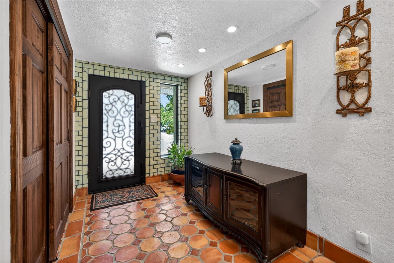 PASADENA ESTATES SEC F - Residential