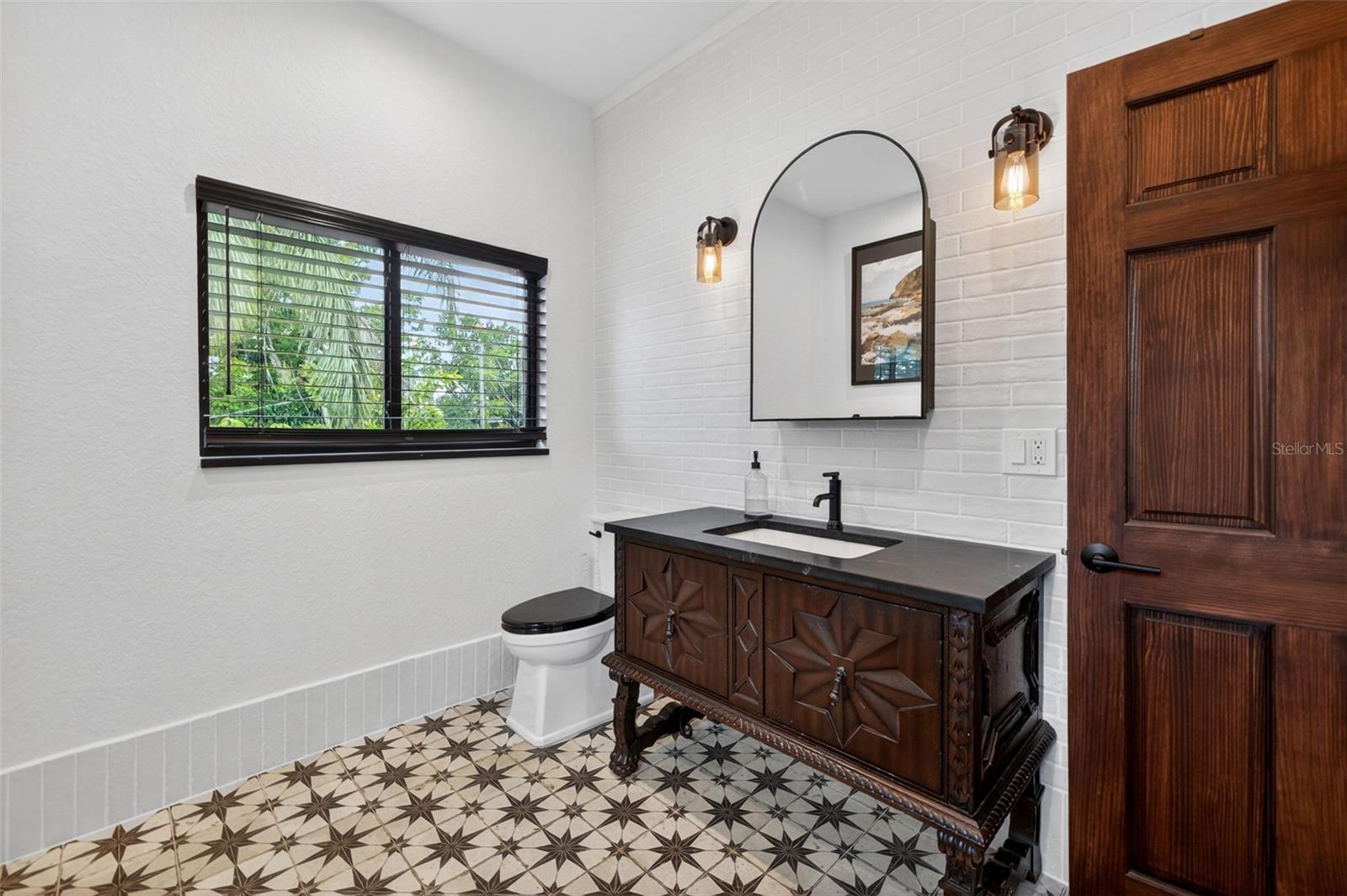 PASADENA ESTATES SEC F - Residential