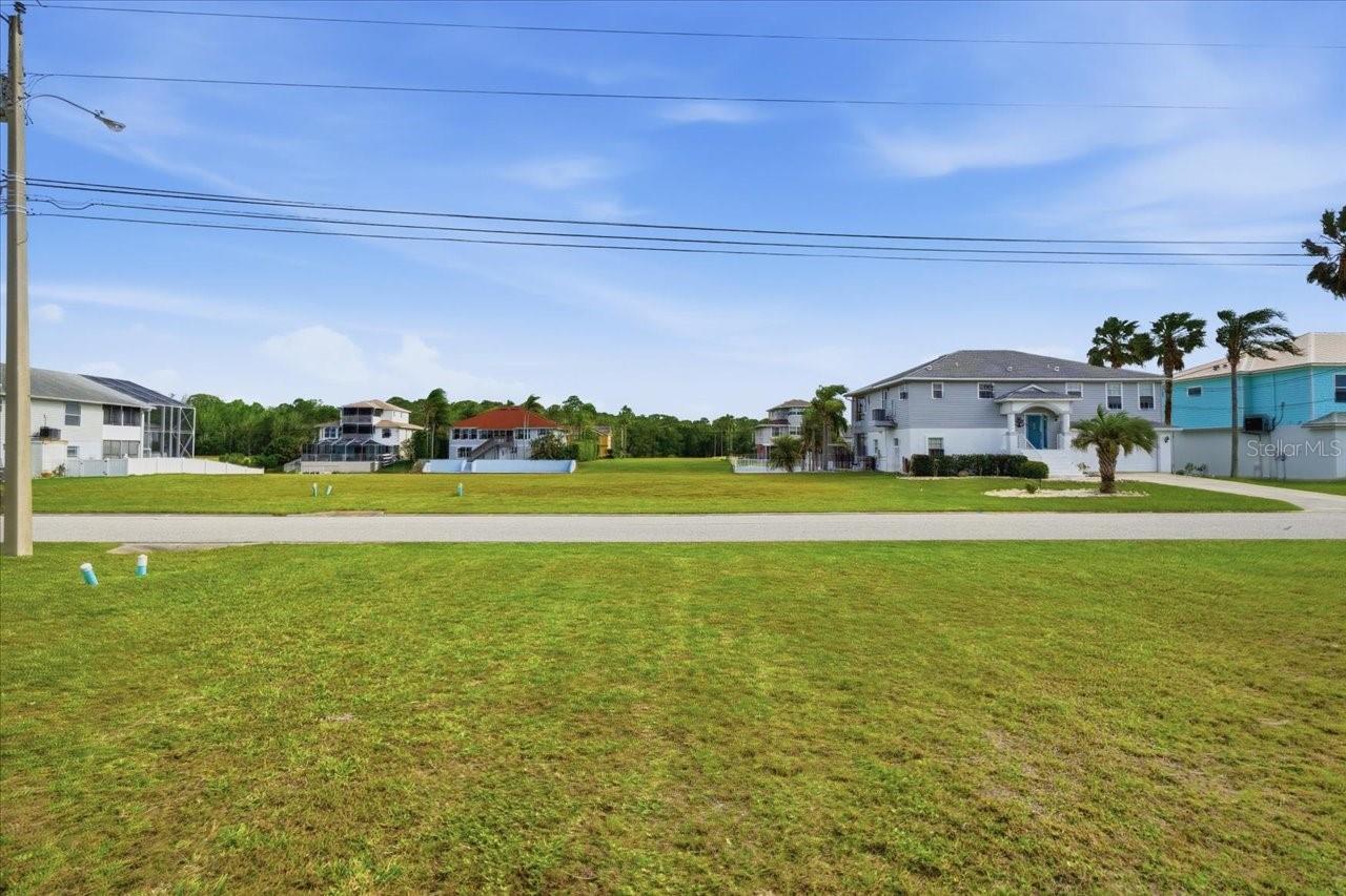 HERNANDO BEACH - Land