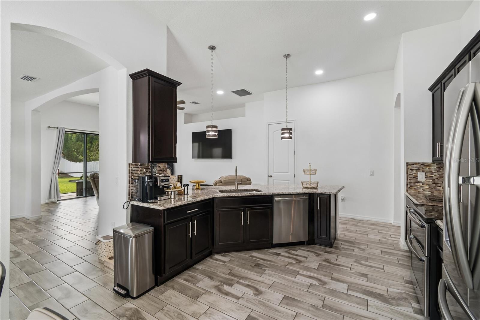 VILLAGES AT AVALON 3B-2 - Residential